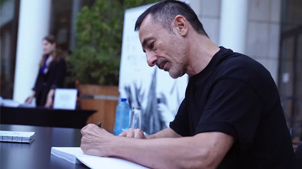 Ο Δημήτρης Παπαϊωάννου στηρίζει τη 'Μεταμόρφωση' του Μουσείου Κυκλαδικής Τέχνης