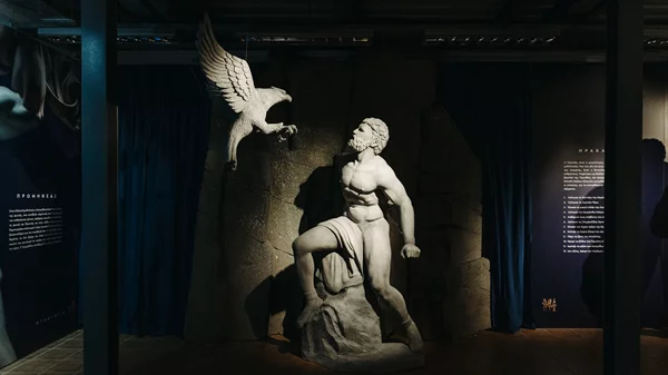 Οι συντελεστές της έκθεσης "Αρχαία Ελλάδα" εξηγούν πώς η AI αξιοποιείται για την εκλαΐκευση της γνώσης