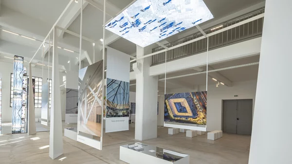 Αξίζει τελικά να πας στα "Τοπόσημα Διασύνδεσης" στο Καπνεργοστάσιο;