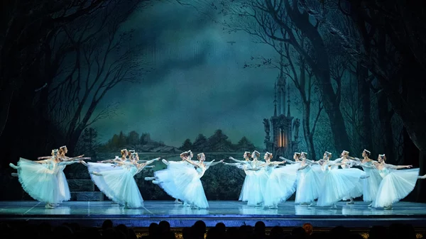 Οχτώ χορευτικές παραστάσεις που περιμένουμε