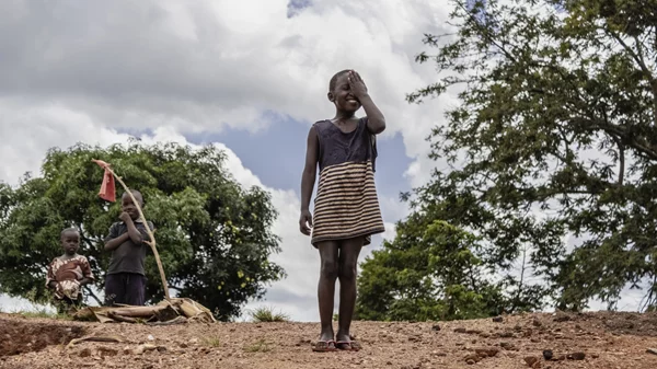 Η Ουγκάντα απαθανατίζεται μέσα από το βλέμμα 12 φωτογράφων