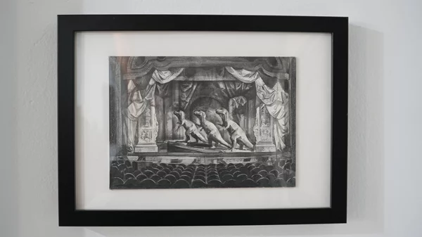 "Heart of Darkness": Το λογοτεχνικό αριστούργημα του Joseph Conrad μέσα από μια έκθεση