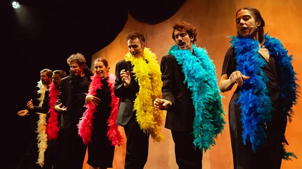 Διαχρονικοί σατιρικοί "Ήρωες best off"