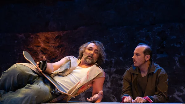 "Οι δύο σκύλοι" σε δύο τελευταίες παραστάσεις