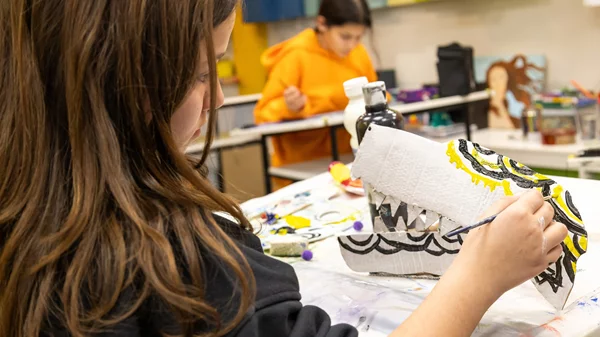 Φτιάξε γλυπτά από χαρτόνι στο Φεστιβάλ Κήπου της Δημοτικής Βιβλιοθήκης Νέας Σμύρνης