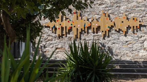 Αναγνώσεις και περίπατοι στη γειτονιά του Μοσχάτου με αφορμή την έκθεση "Space of togetherness" του ΝΕΟΝ