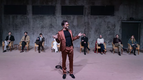 Το "Συνέδριο για το Ιράν" έρχεται στο Πορεία για έναν δεύτερο κύκλο παραστάσεων