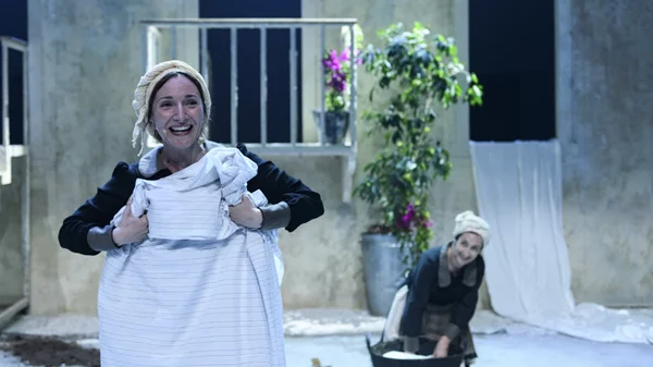 "Σπυριδούλες": Μια συγκλονιστική ιστορία από τους 4Frontal