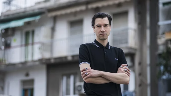 Αποκλειστικό: Ο σκοτεινός μύθος του "Δράκουλα" θα ζωντανέψει στο Πόρτα από τον Θάνο Παπακωνσταντίνου