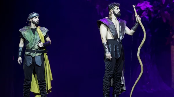 Η Κάρμεν Ρουγγέρη στο Christmas Theater με τους "Άθλους του Ηρακλή" τον Απρίλιο