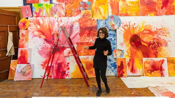 Penny Siopis: "Η εννοιολογική τέχνη δεν είναι απαραίτητα διδακτική"