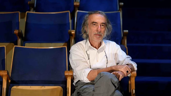 "Οι απόντες" του Βασίλη Κατσικονούρη έρχονται στο θέατρο Σταθμός