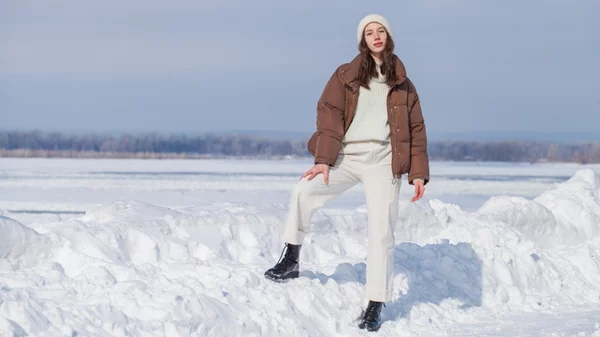 Τα 4 συστατικά για μία τέλεια εμφάνιση στα χιόνια σύμφωνα με τις fashion experts