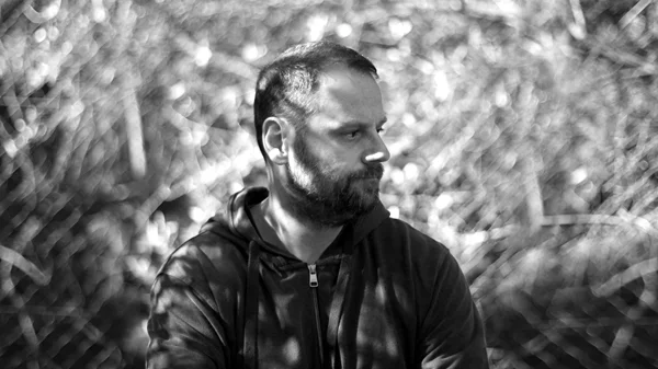 Για τον συγγραφέα Γιάννη Κεντρωτά, το γέλιο στο θέατρο λειτουργεί σαν δόλωμα