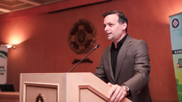 Χάρης Δούκας: "Θέλουμε μέσα από την "Αθηναϊκή Ενεργειακή Συμμαχία" να δημιουργήσουμε ένα συνεκτικό κοινωνικό δίκτυο αλληλεγγύης με πολύπλευρα οφέλη"