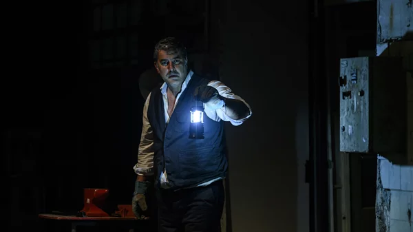 "Οι έμποροι της Βενετίας": Το κλασικό ξαναγεννιέται μέσα από το ριζοσπαστικό στο Cartel