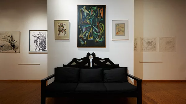 Συνεχίζεται και τον Μάρτιο η έκθεση με έργα από τη συλλογή του Γαβρίλου Μιχάλη