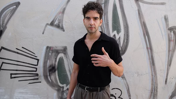 Γιατί επέλεξες να σκηνοθετήσεις το "John" Μιχάλη Πανάδη;