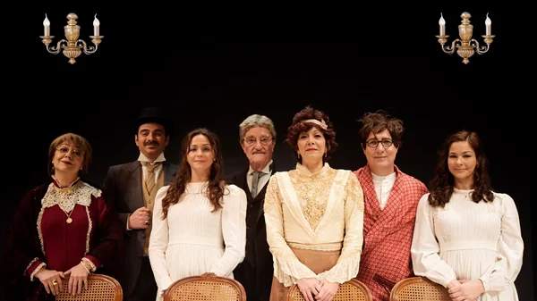 "Το επάγγελμα της μητρός μου": Ο Θανάσης Παπαγεωργίου συνεχίζει με το διαχρονικό έργο του Μποστ