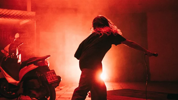 "In a Bright Green Field" στο Μουσείο Μπενάκη: Καλλιτέχνες φαντάζονται πιθανές εκδοχές του μέλλοντος