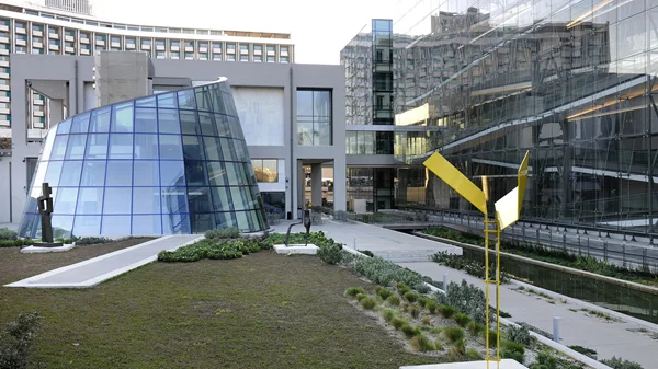 Αναστέλλεται η λειτουργία της Εθνικής Πινακοθήκης μετά την επίθεση του βουλευτή Νίκου Παπαδόπουλου