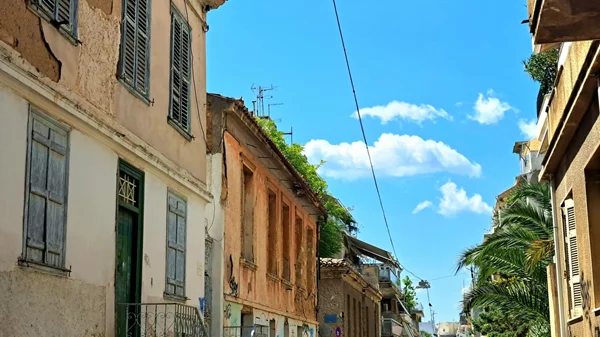 Ανακαλύπτουμε ξανά τη Νεάπολη μέσα από δωρεάν περιπάτους