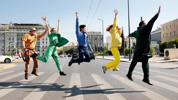 Την "Πανούκλα" του 2022 αναζητά η Πηνελόπη Φλουρή και η ομάδα Abnormal