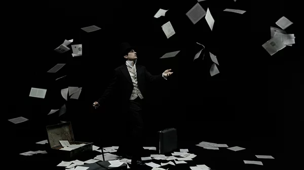 "Dracula": Ο Θάνος Παπακωνσταντίνου επιστρέφει με μια σκοτεινή, εικαστική παράσταση στο Θέατρο Πόρτα