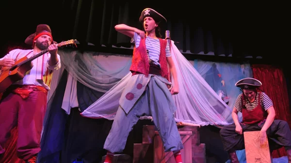 Μορφές Έκφρασης: 30 χρόνια κοντά στα παιδιά