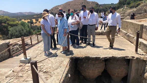 ΥΠΠΟ: Αναβαθμίζονται οι υποδομές εξυπηρέτησης των επισκεπτών στη Φαιστό