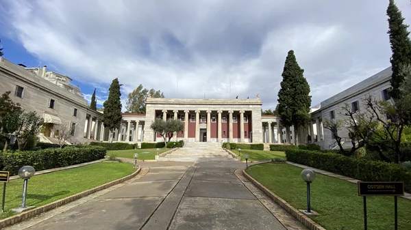 Τα δωρεάν της εβδομάδας: Περιήγηση σε ιστορικά τοπόσημα της Αθήνας
