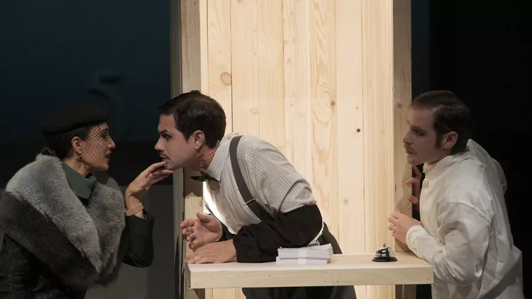 Εκείνος που έκλεψε τη μέρα και πλήρωσε τη νύχτα