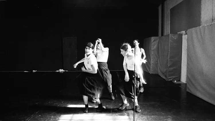 Ιστορία χορού: Κεφάλαιο 1 – Ραλλού Μάνου
