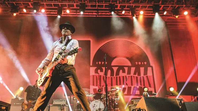 Social Distortion