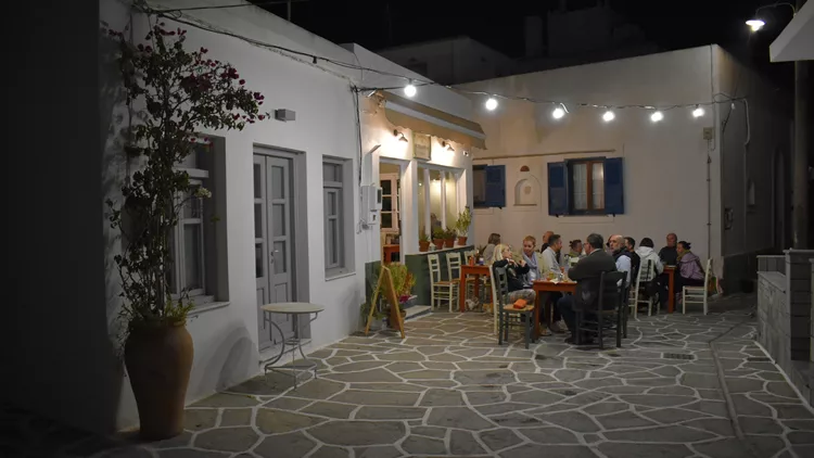 Καφενείο Πεζούλα Μάρμαρα Πάρος