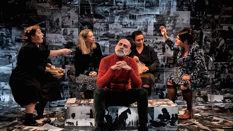 Γυναικείες ιστορίες