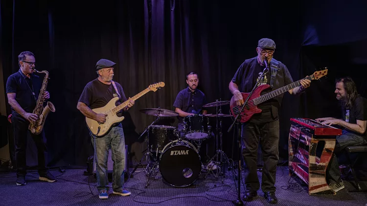 Blues cargo