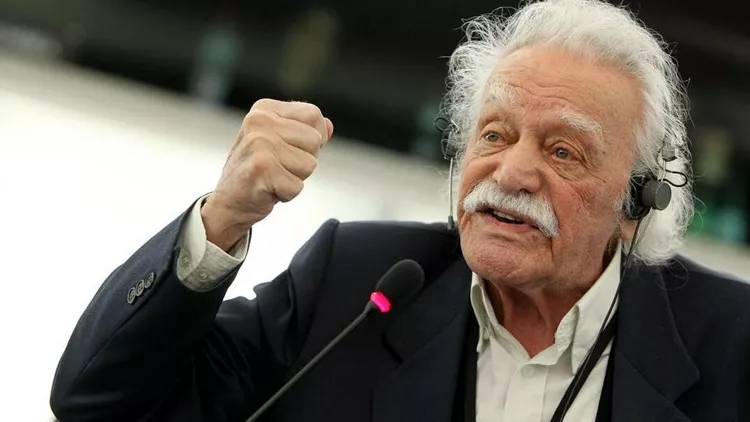 Μανώλης Γλέζος