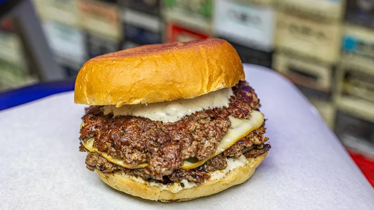 Το νέο street food 4 Στοιχεία στα Εξάρχεια