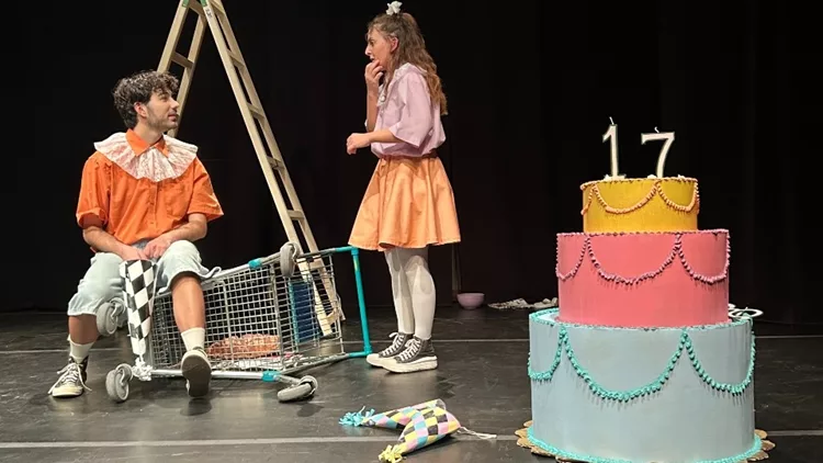 unborn παράσταση