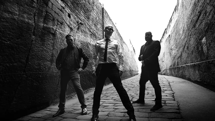 Το Roads Festival έρχεται στο Θέατρο Πέτρας - Athinorama.gr