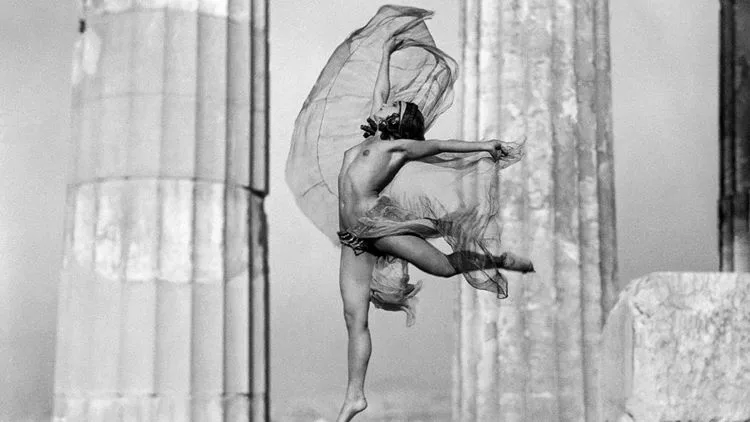 Έλλη Σουγιουλτζόγλου-Σεραϊδάρη (Nelly’s) Η Ρωσίδα χορεύτρια Elizaveta (Lila) Nikolska στην Ακρόπολη, Νοέμβριος 1930