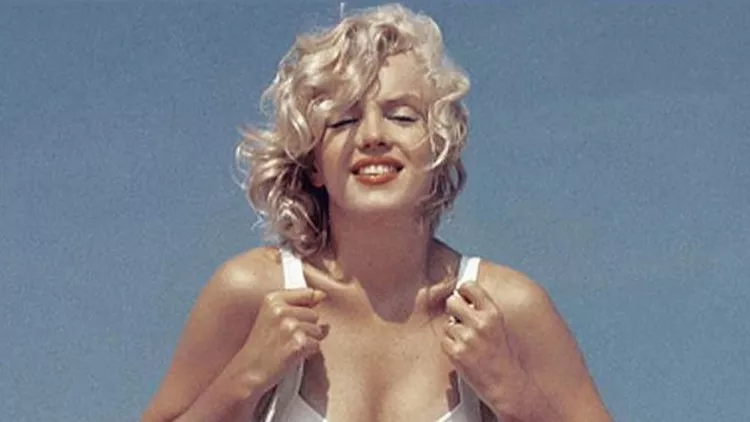 Becoming Marylin