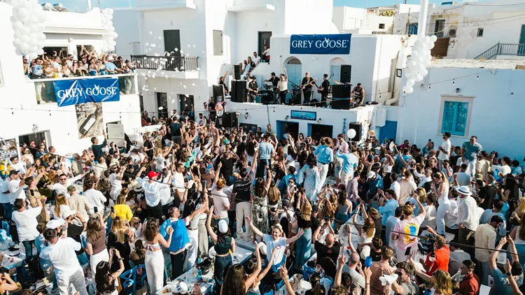 Grey Goose Altius