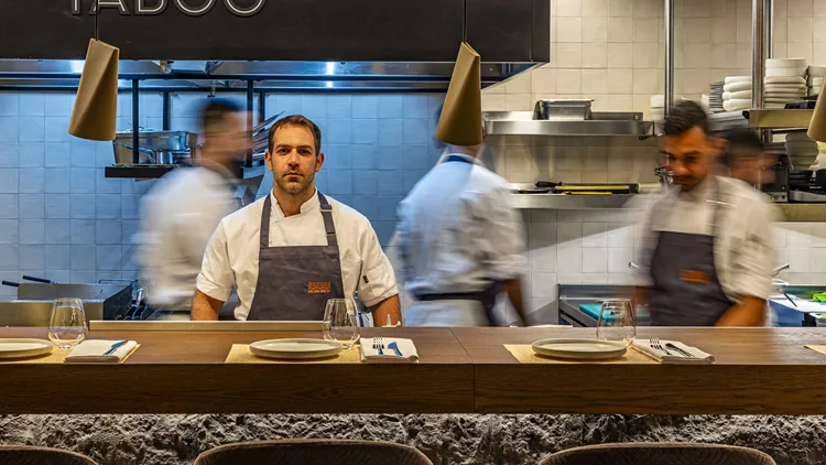 Το bar restaurant Yaboo στον Πειραιά 28