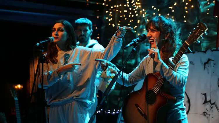 Σκιαδαρέσσες