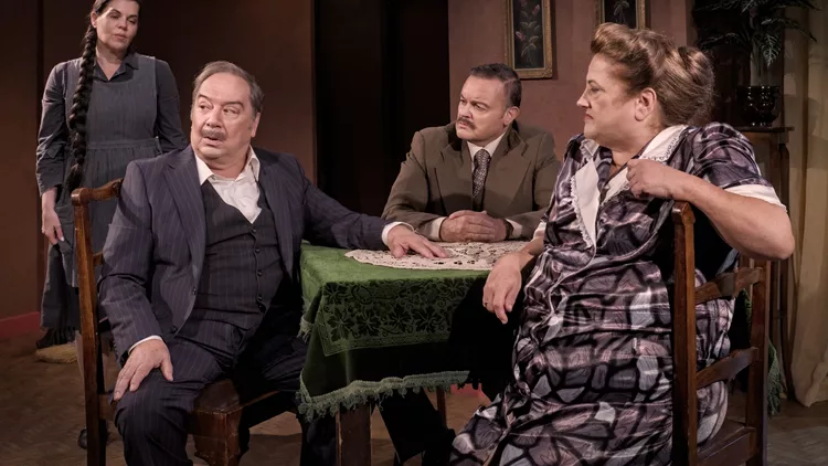 Η δεξιά, η αριστερά και ο κυρ-Παντελής