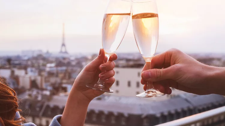 Ημέρα του Αγίου Βαλεντίνου Ρομαντικά εστιατόρια στο Παρίσι