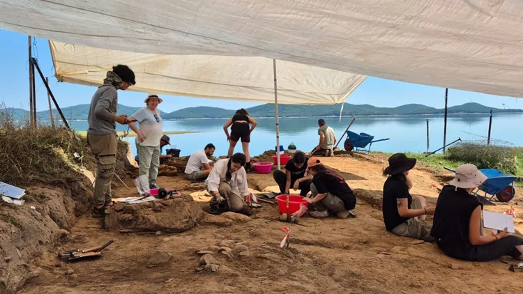 Βοτανικός Κήπος δίπλα στη Λίμνη Πλαστήρα