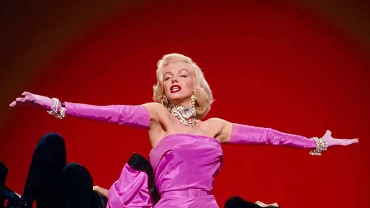 Gentlemen prefer blondes